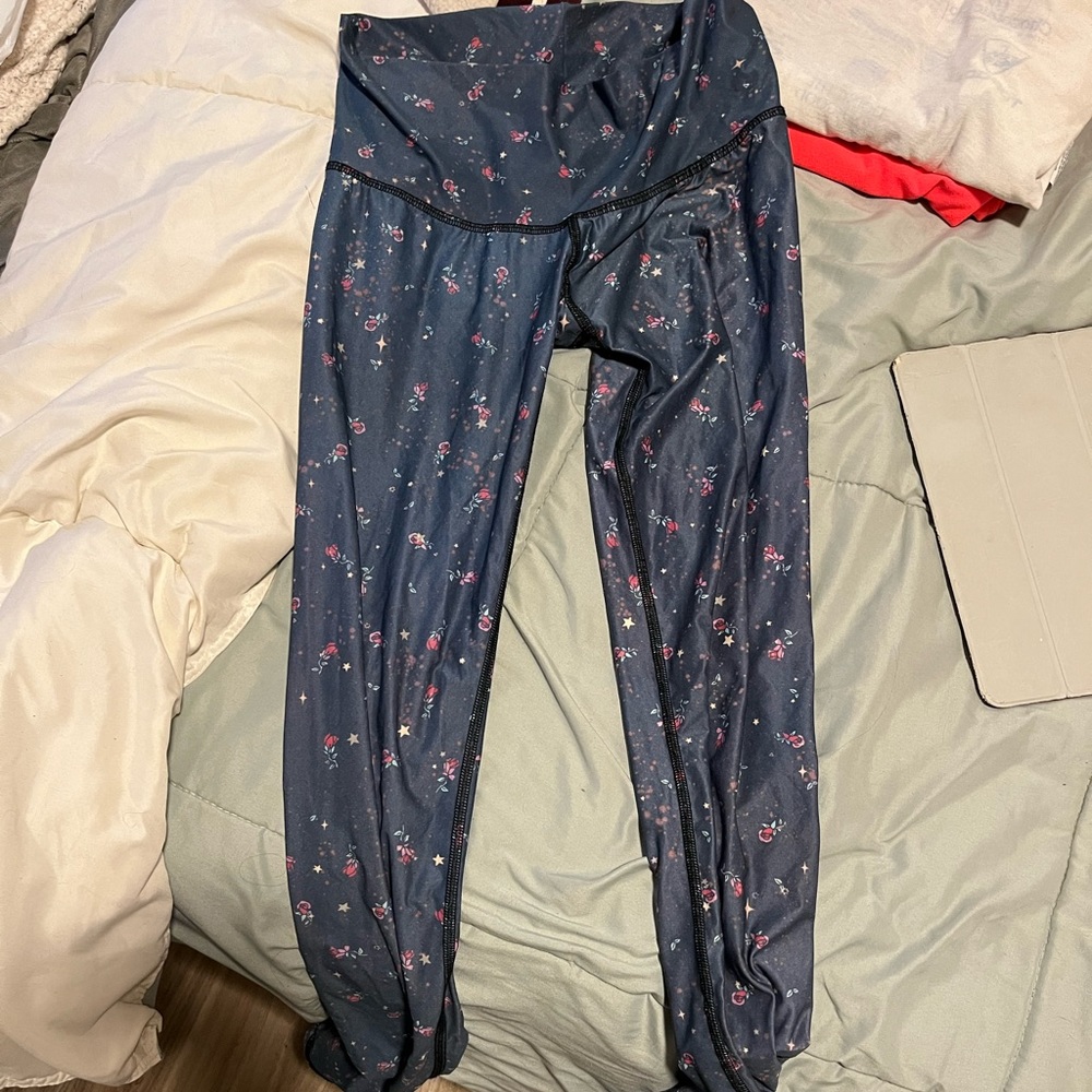 Teeki yoga pants - size small